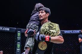 2025 年 MLB 选秀状元与守护者队达成 1050 万美元签约协议，刷新历史纪录